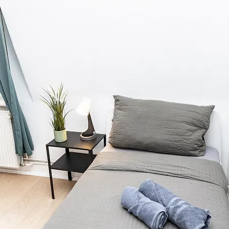 Apartment Schwerte-mitte 02-2 I Monteurwohnung Trio I Wlan, Bettwäsche&handtücher, Waschmaschine I Cosyhomes24