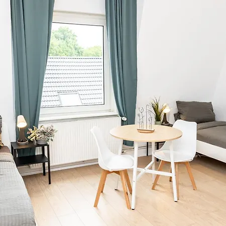 Cosyhomes24 - Spacious With Traffic Connection - Un02b