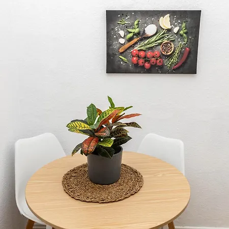 شقة Cosyhomes24 - Spacious With Traffic Connection - Un02b